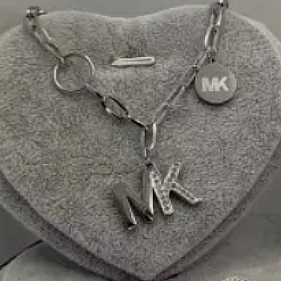 🆕 Stainless steel Luxury MK necklace - Picture 1 of 7